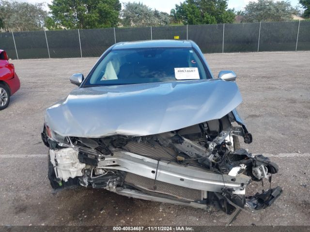 4T1B11HK1KU713160 Toyota CAMRY SE