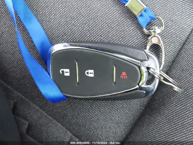 2GNAXSEV1J6210820 Chevrolet EQUINOX LT