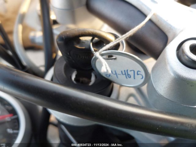 2014 TRIUMPH MOTORCYCLE STREET TRIPLE SMTL03NE6ET626081 Photo 10