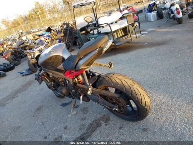2014 TRIUMPH MOTORCYCLE STREET TRIPLE SMTL03NE6ET626081 Photo 2