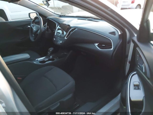1G1ZD5STXMF065496 Chevrolet Malibu Fwd Lt