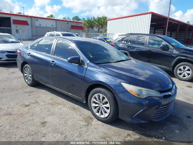 Toyota CAMRY LE 2015 4T4BF1FK1FR514772 Image 1
