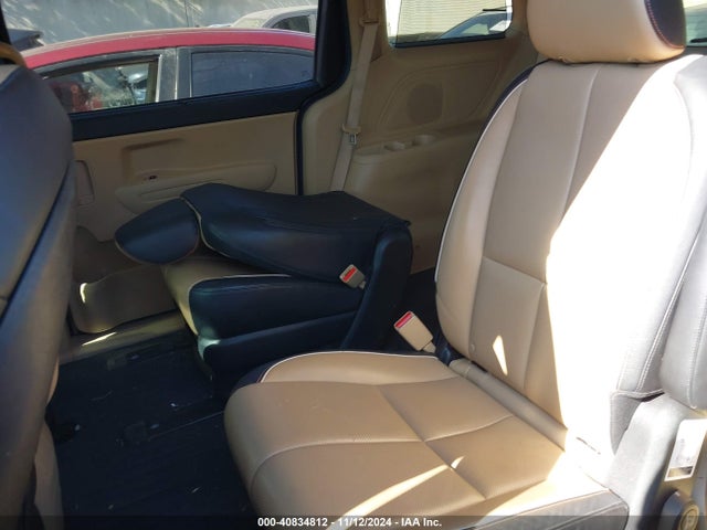 KIA SEDONA LX 2017 KNDMB5C14H6313154 Image 8