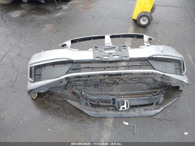 19XFC2F65KE208202 Honda Civic Lx