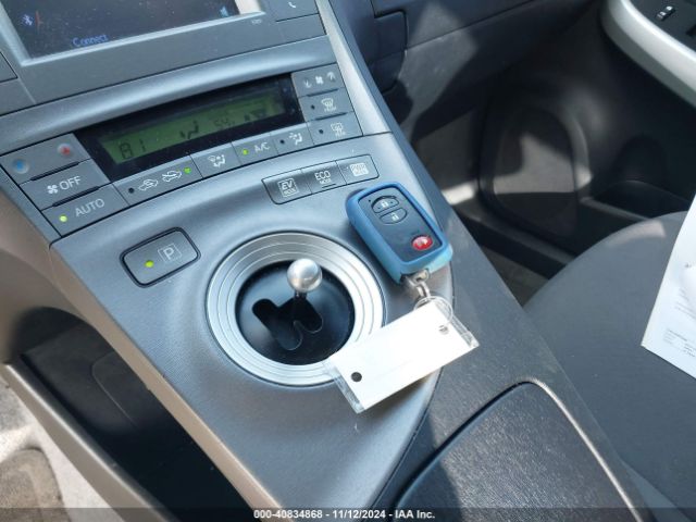 JTDKN3DUXF0456766 Toyota Prius Two