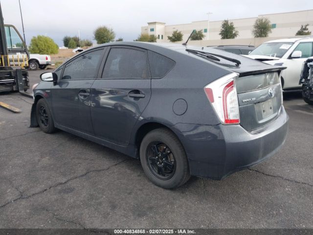 JTDKN3DUXF0456766 Toyota Prius Two