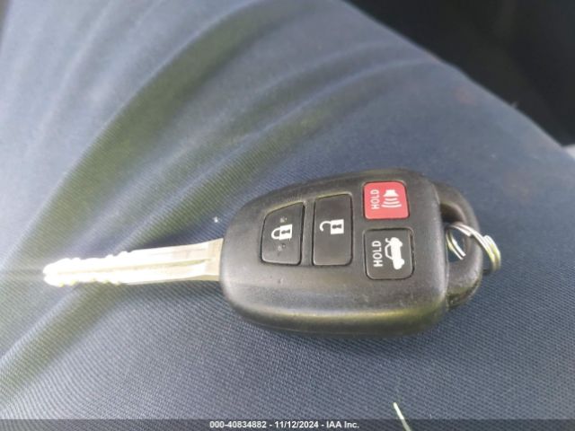 2T1BURHE2KC223568 Toyota COROLLA LE