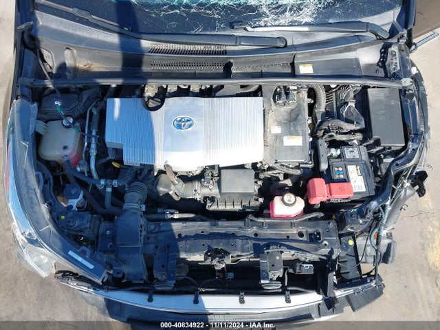 JTDKARFU6H3048875 Toyota Prius