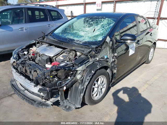 JTDKARFU6H3048875 Toyota Prius