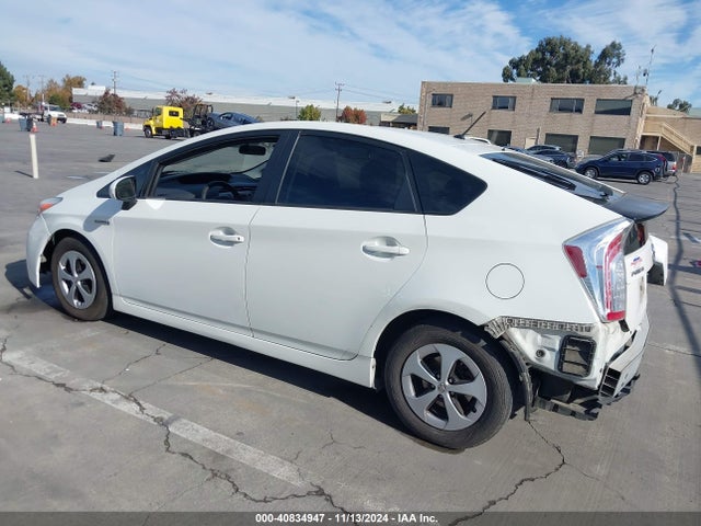 Toyota Prius Two 2014 JTDKN3DU7E1797227 Image 3