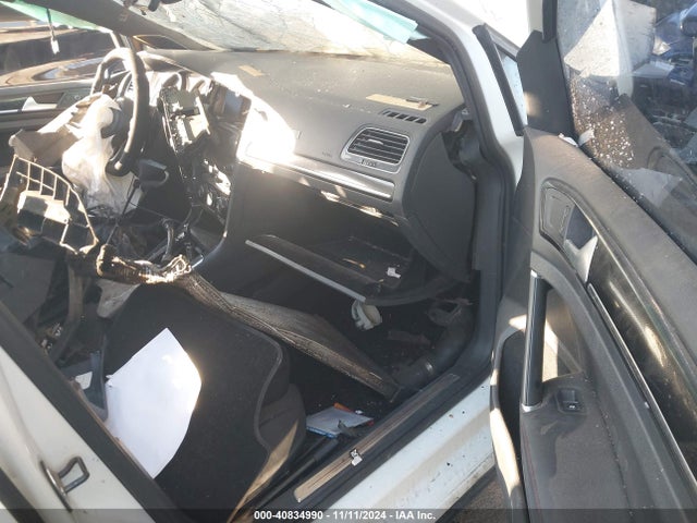 3VW5T7AU9GM028472 Volkswagen Golf Gti Se 4-door