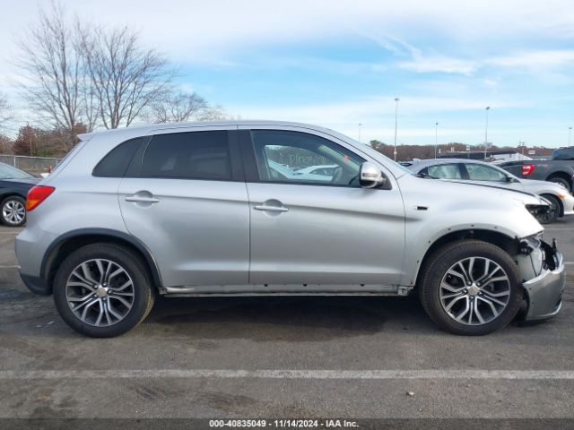 JA4AR3AW3JU012632 Mitsubishi Outlander Sport 2.4 Se