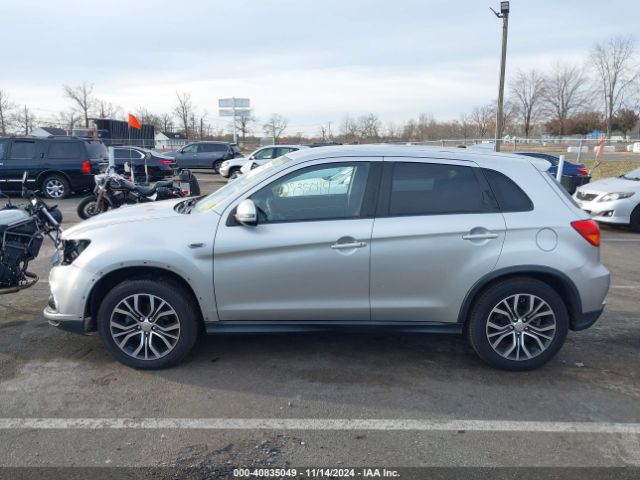 JA4AR3AW3JU012632 Mitsubishi Outlander Sport 2.4 Se