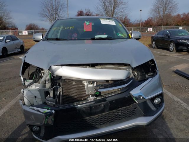 JA4AR3AW3JU012632 Mitsubishi Outlander Sport 2.4 Se