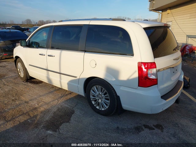 2C4RC1JG6GR150503 Chrysler Town & Country Limited