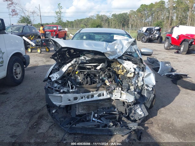 Ford FOCUS SE 2018 1FADP3K28JL280379 Image 11