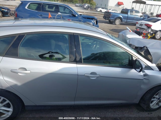 Ford FOCUS SE 2018 1FADP3K28JL280379 Image 12