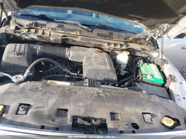 1C6RR7GGXJS157704 RAM 1500 Slt  4x4 6'4 Box