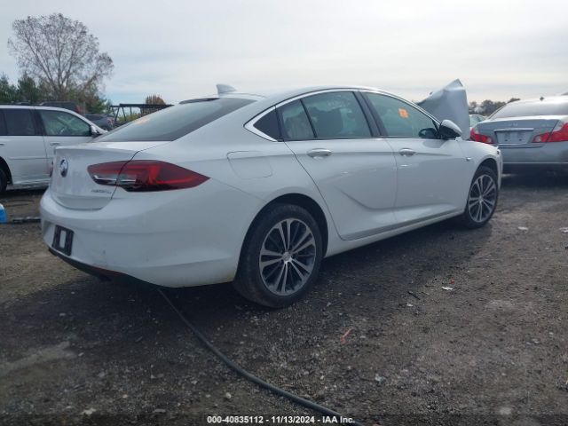 W04GP6SX4J1109350 Buick Regal Sportback Essence