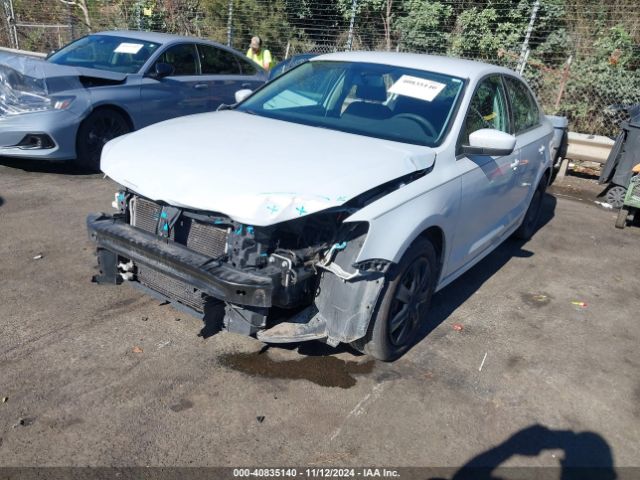 3VW2B7AJ2HM304665 Volkswagen Jetta 1.4t S