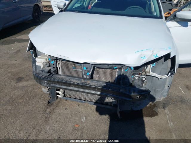3VW2B7AJ2HM304665 Volkswagen Jetta 1.4t S