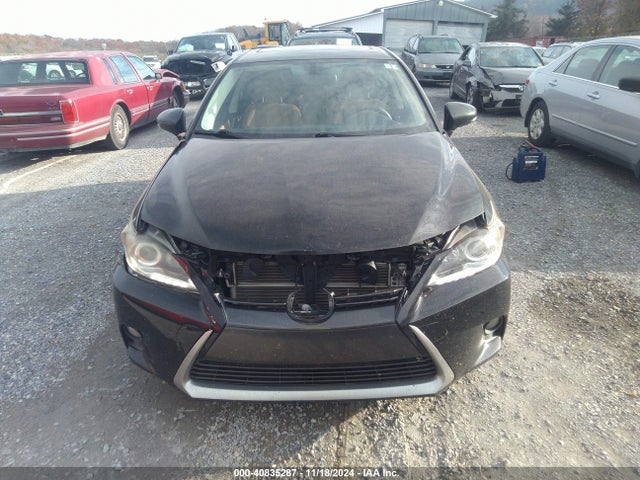 JTHKD5BH3F2212318 Lexus CT 200H
