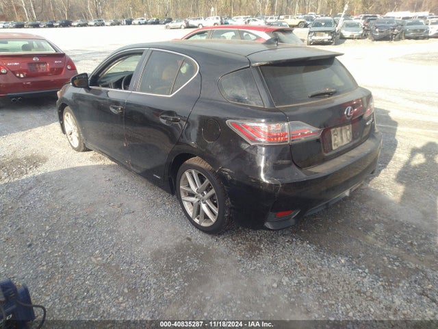 JTHKD5BH3F2212318 Lexus CT 200H
