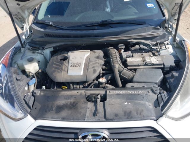 KMHTC6AE4FU218229 Hyundai Veloster Turbo