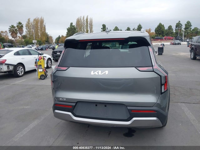 KIA Ev9 Wind 2024 KNDAFFS56R6033657 Image 17