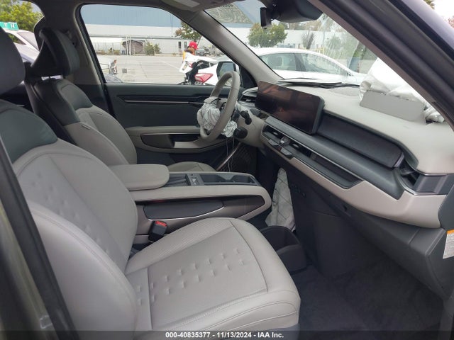 KIA Ev9 Wind 2024 KNDAFFS56R6033657 Image 5