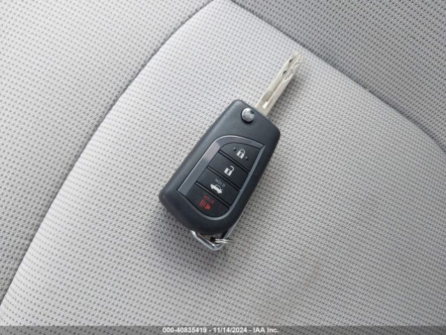 JTDEPMAE9MJ168383 Toyota COROLLA LE