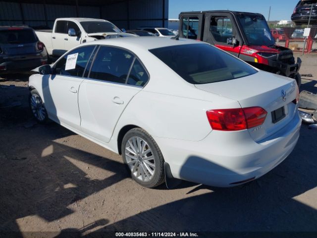 3VWLL7AJ0EM411677 Volkswagen Jetta 2.0l Tdi
