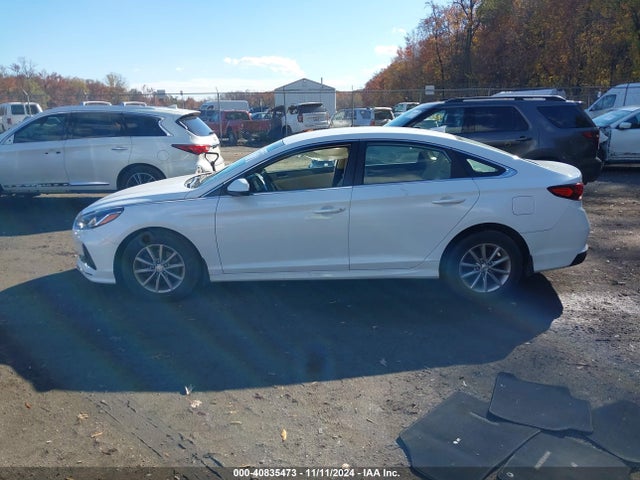 Hyundai SONATA SE 2018 5NPE24AF7JH683717 Image 14