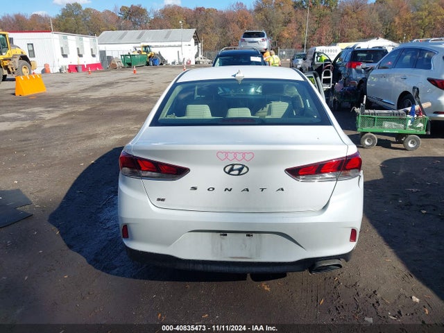 Hyundai SONATA SE 2018 5NPE24AF7JH683717 Image 16