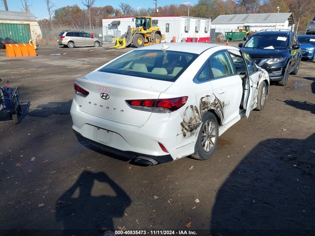 Hyundai SONATA SE 2018 5NPE24AF7JH683717 Image 4