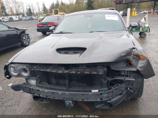 2C3CDZDJ3FH764376 Dodge Challenger Srt 392