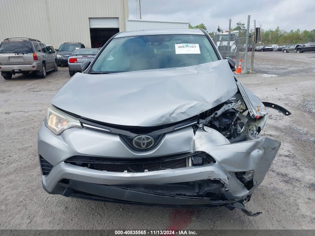 2T3ZFREV0JW444314 Toyota RAV4 LE