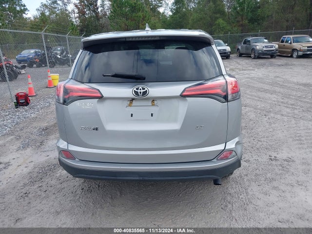 2T3ZFREV0JW444314 Toyota RAV4 LE