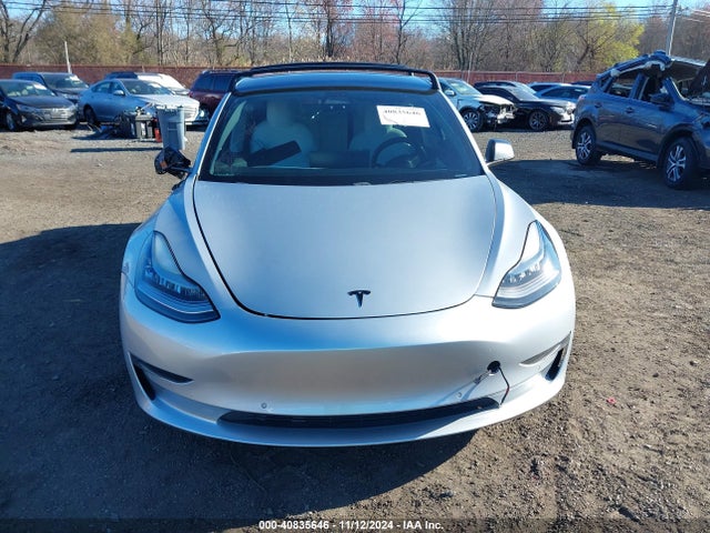 Tesla 2018 2018 5YJ3E1EB1JF055249 Image 12