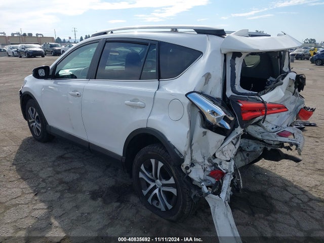 Toyota RAV4 LE 2016 2T3BFREV8GW448296 Image 3