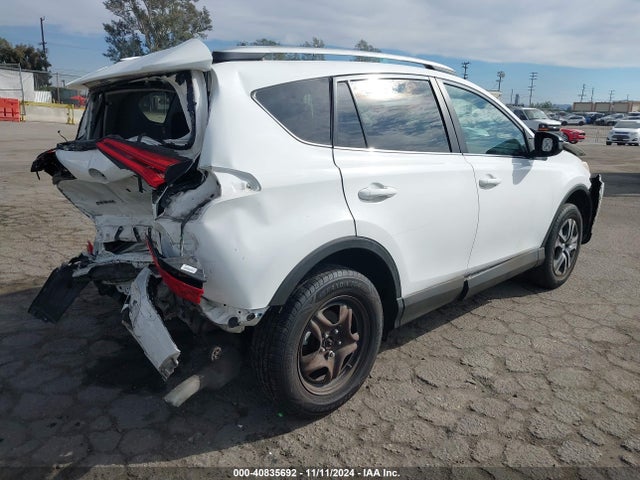 Toyota RAV4 LE 2016 2T3BFREV8GW448296 Image 4