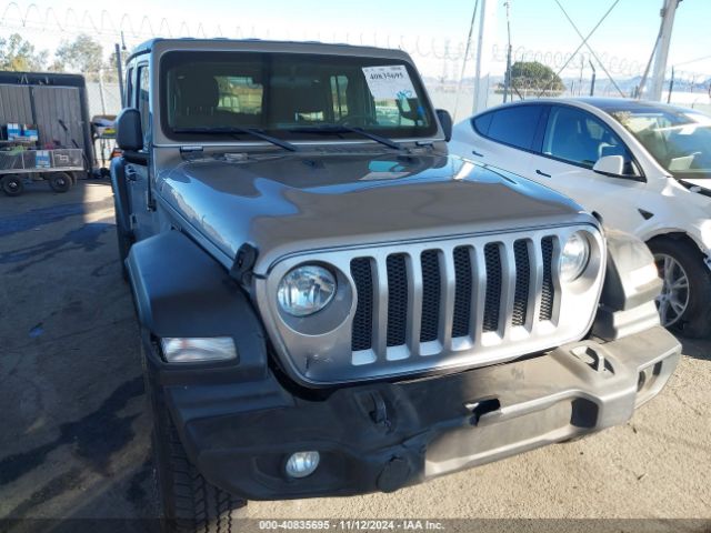 1C4HJXDN1KW569826 Jeep Wrangler Unlimited Sport S 4x4