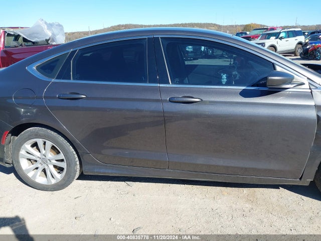 Chrysler 200 Limited 2015 1C3CCCAB4FN675047 Image 13