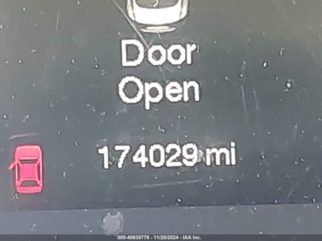 Chrysler 200 Limited 2015 1C3CCCAB4FN675047 Image 15