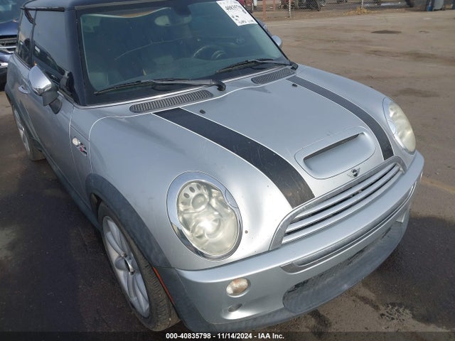 2006 MINI COOPER S WMWRE33516TN27728 Photo 5