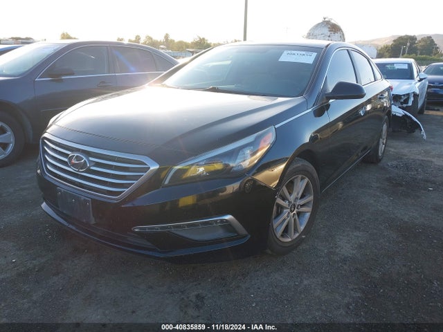 Hyundai SONATA SE 2015 5NPE24AF4FH002887 Image 2