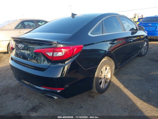 Hyundai SONATA SE 2015 5NPE24AF4FH002887 Image 4
