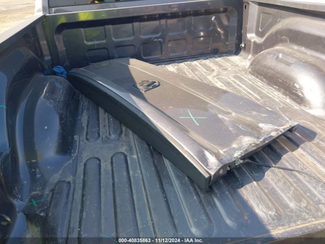 1C6RR6GT6KS697687 RAM 1500 Classic Warlock  4x2 6'4 Box