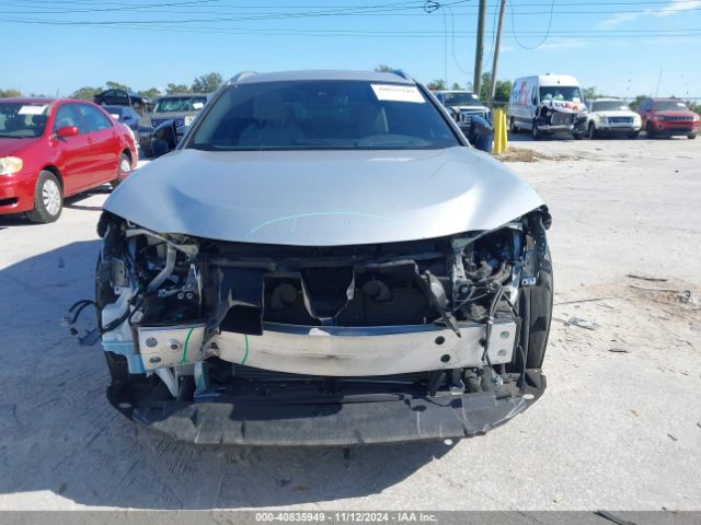 JTHP3JBH2L2023639 Lexus UX 200