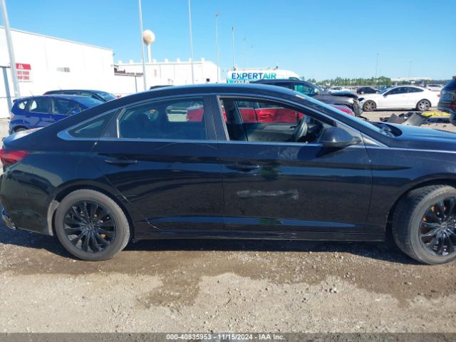 5NPE24AF5JH728282 Hyundai SONATA SE